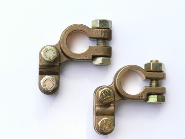 Mosadzné batériové svorky